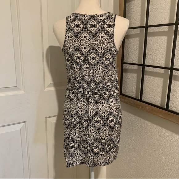 Pink republic dress. Size small - Picture 2 of 9